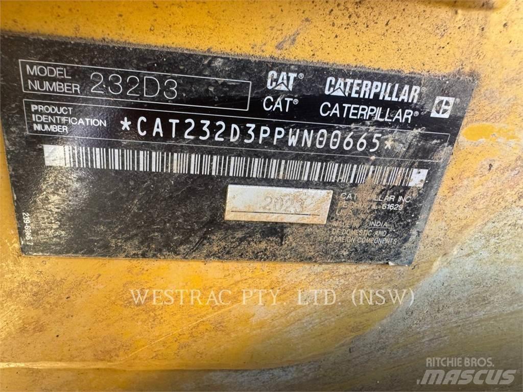 CAT 232D3LRC  스키드로더