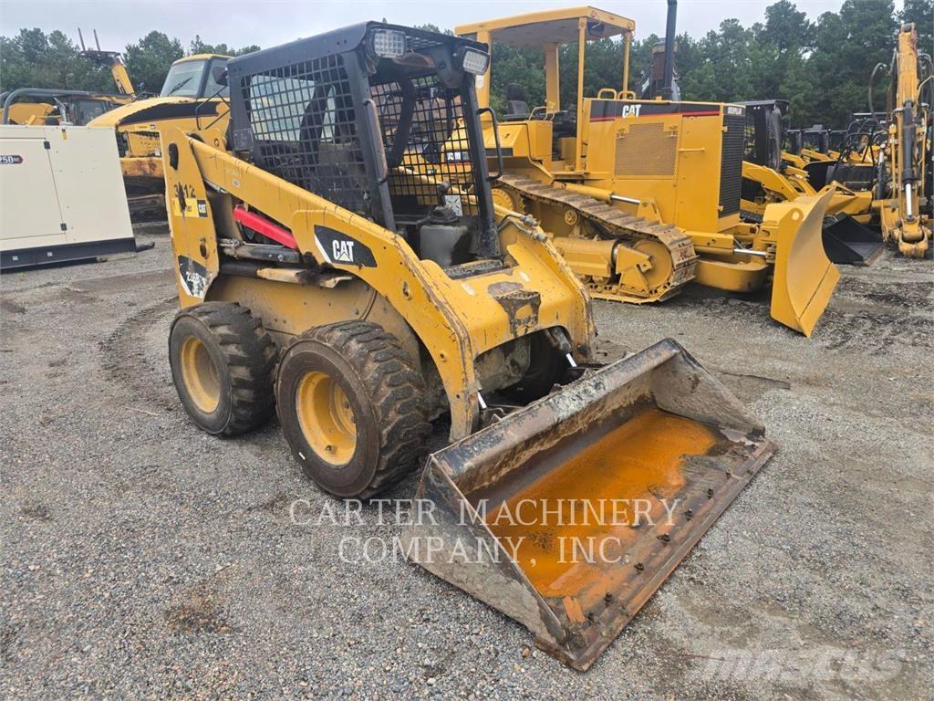 CAT 236 B SERIES 3  스키드로더