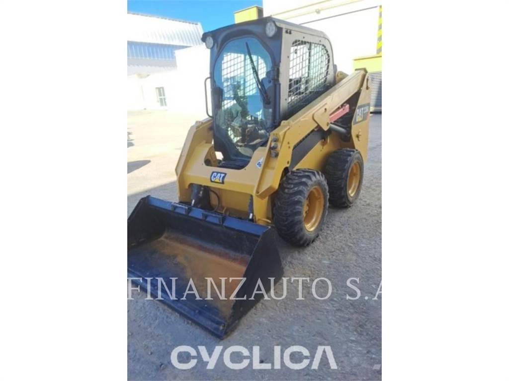 CAT 236D  스키드로더