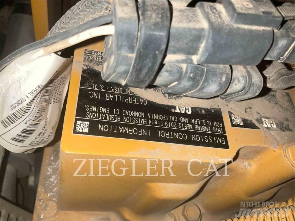 CAT 236D  스키드로더