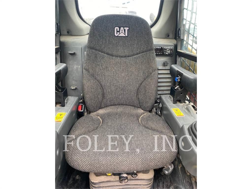 CAT 236D  스키드로더