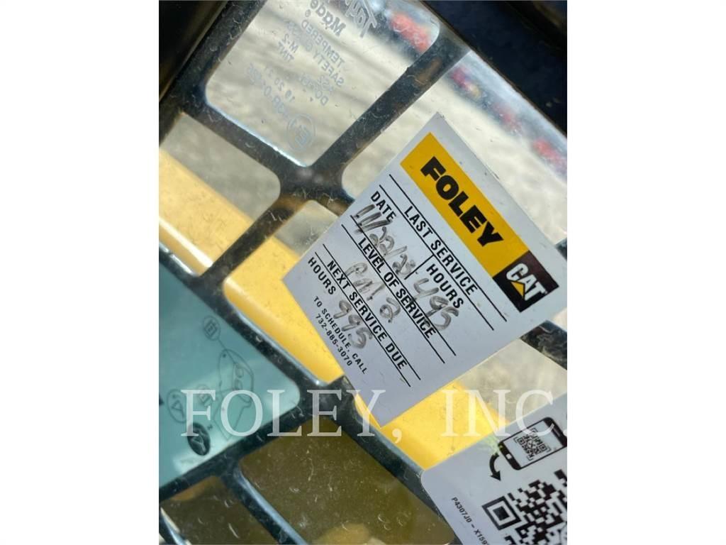 CAT 236D  스키드로더