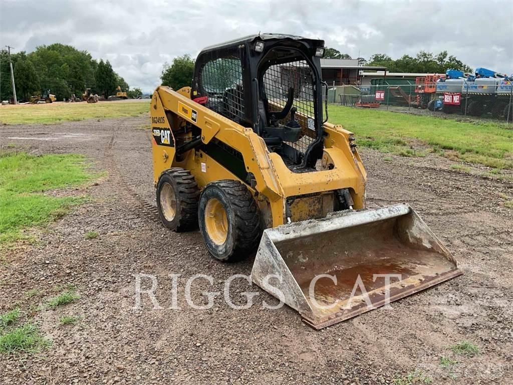 CAT 236D  스키드로더