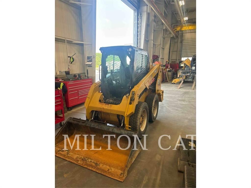CAT 236D 3  스키드로더
