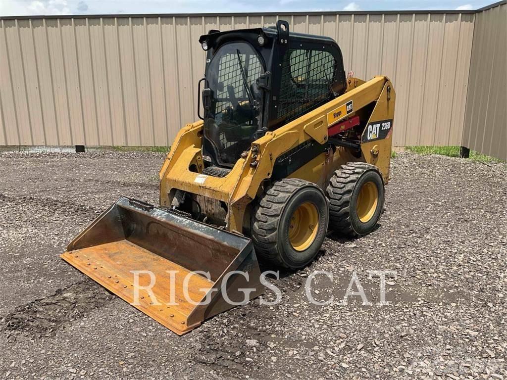 CAT 236D A  스키드로더