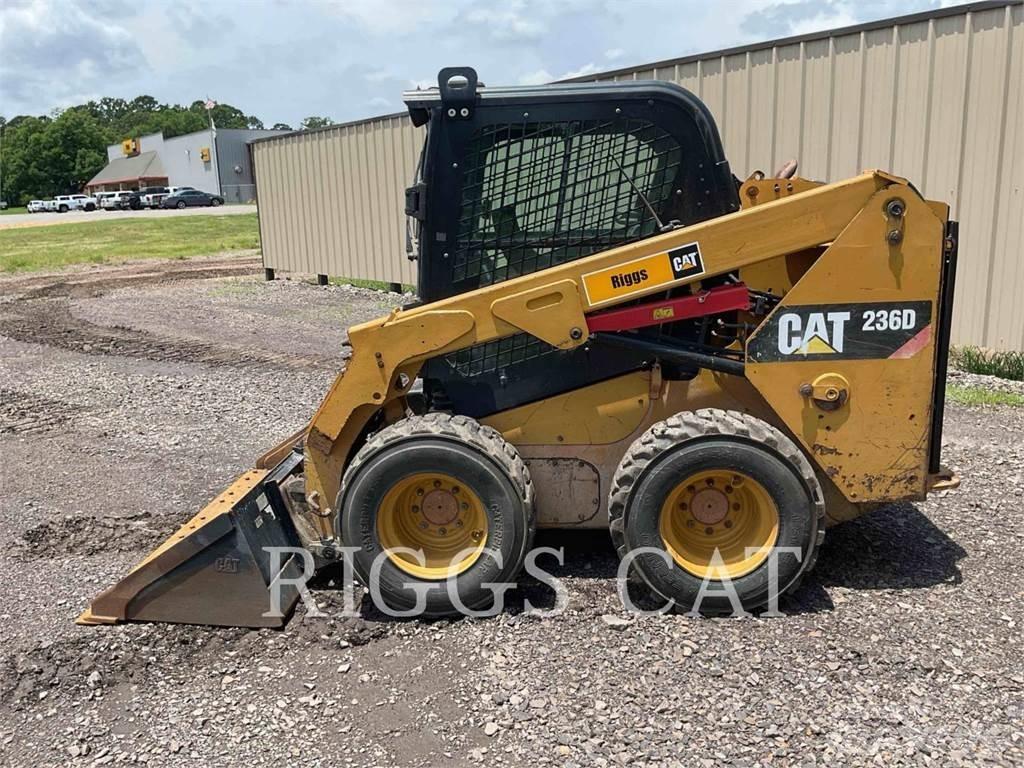 CAT 236D A  스키드로더
