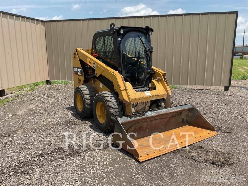 CAT 236D A  스키드로더
