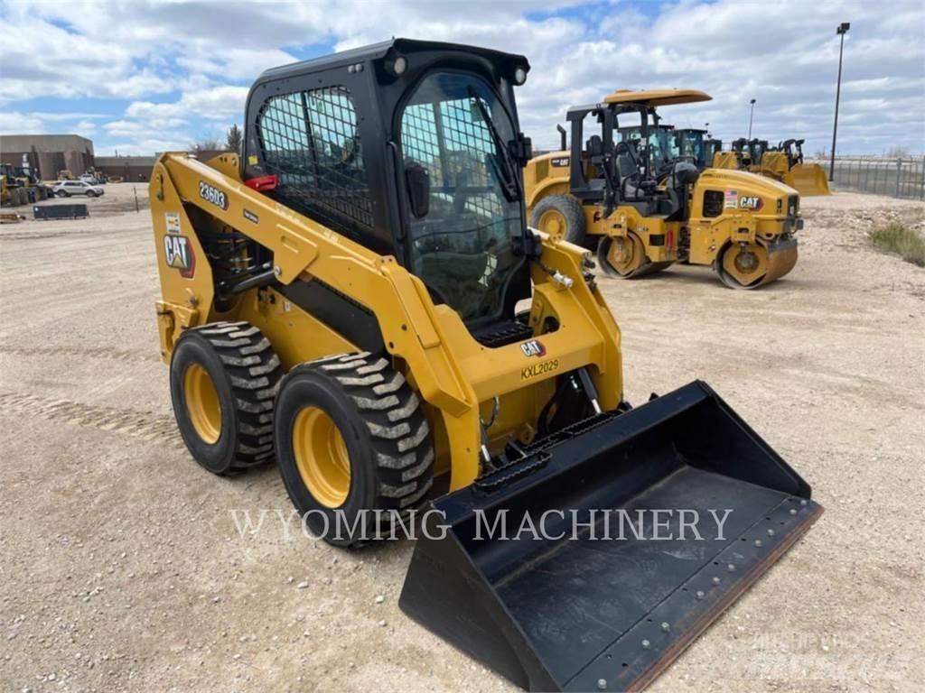 CAT 236D3  스키드로더