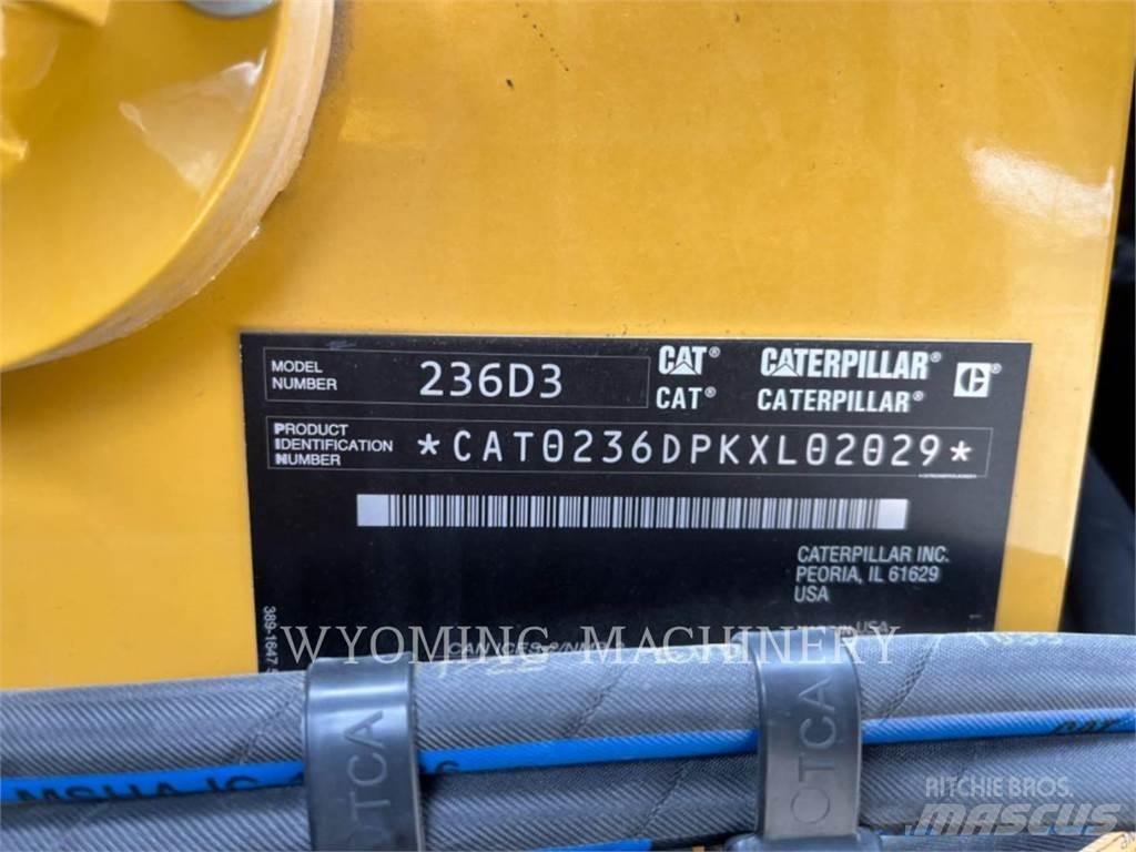 CAT 236D3  스키드로더
