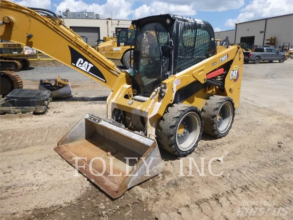 CAT 236D3  스키드로더