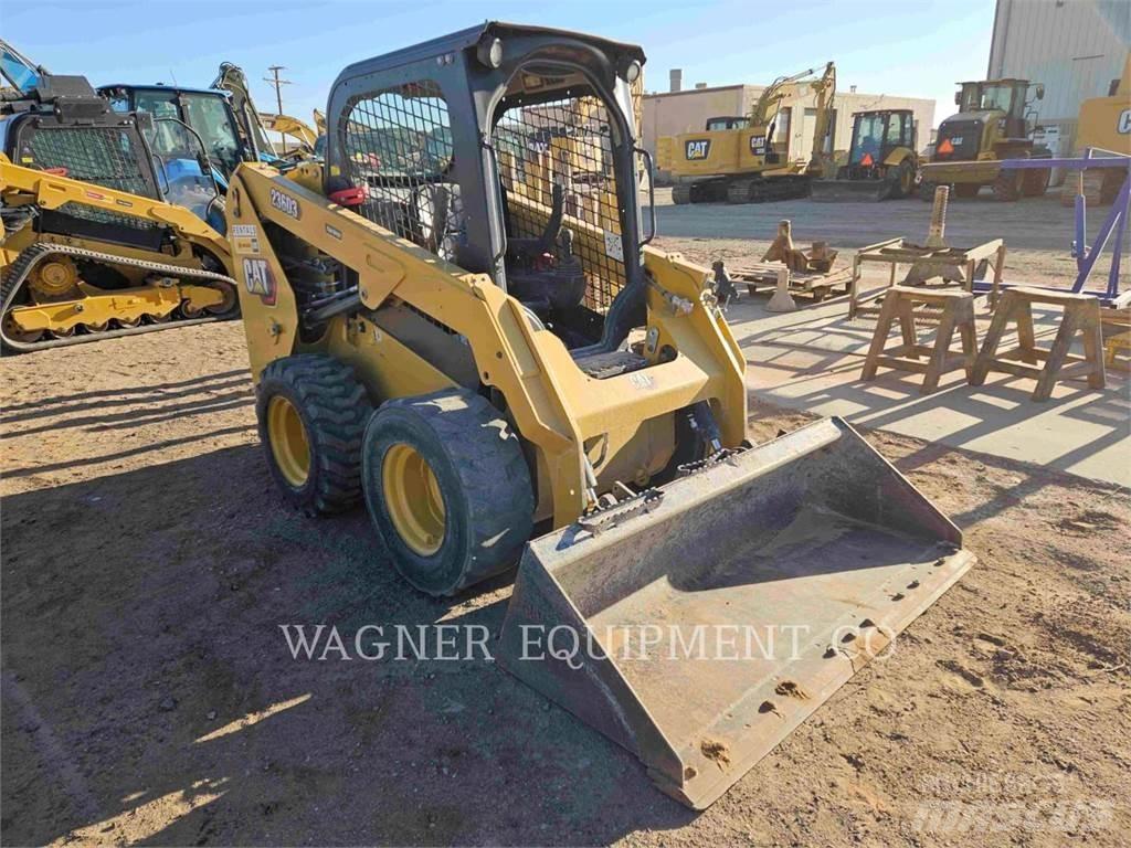 CAT 236D3  스키드로더