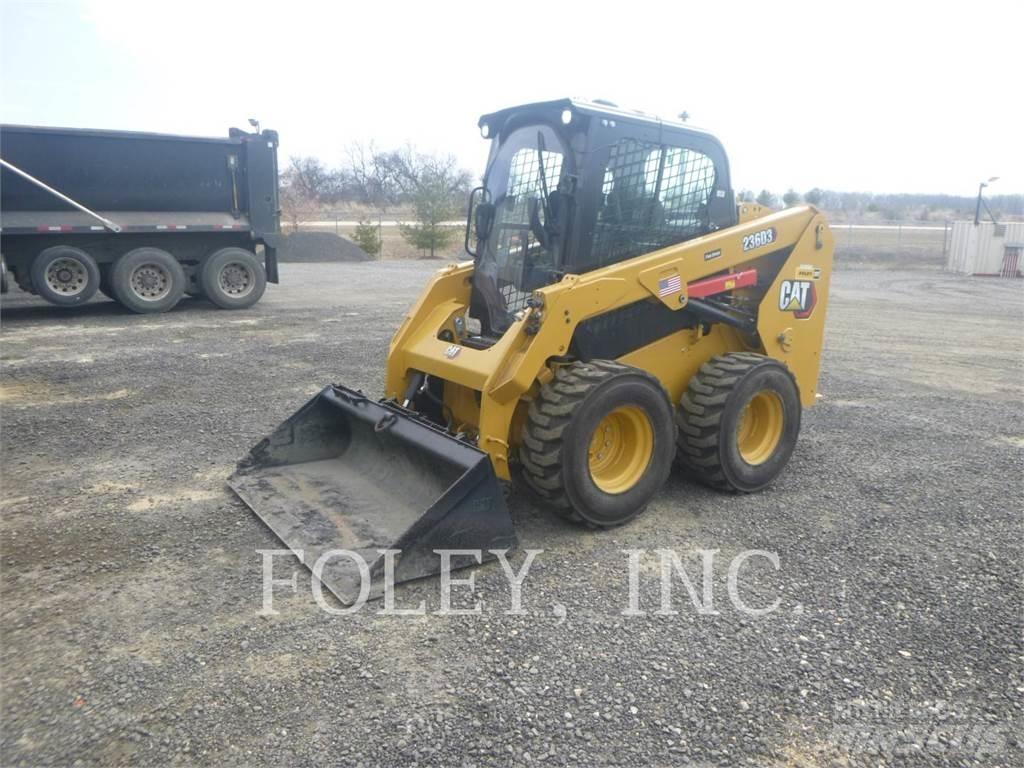 CAT 236D3  스키드로더