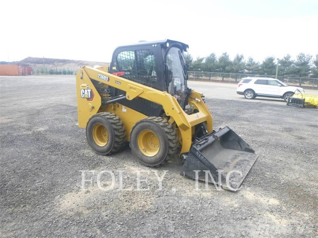 CAT 236D3  스키드로더