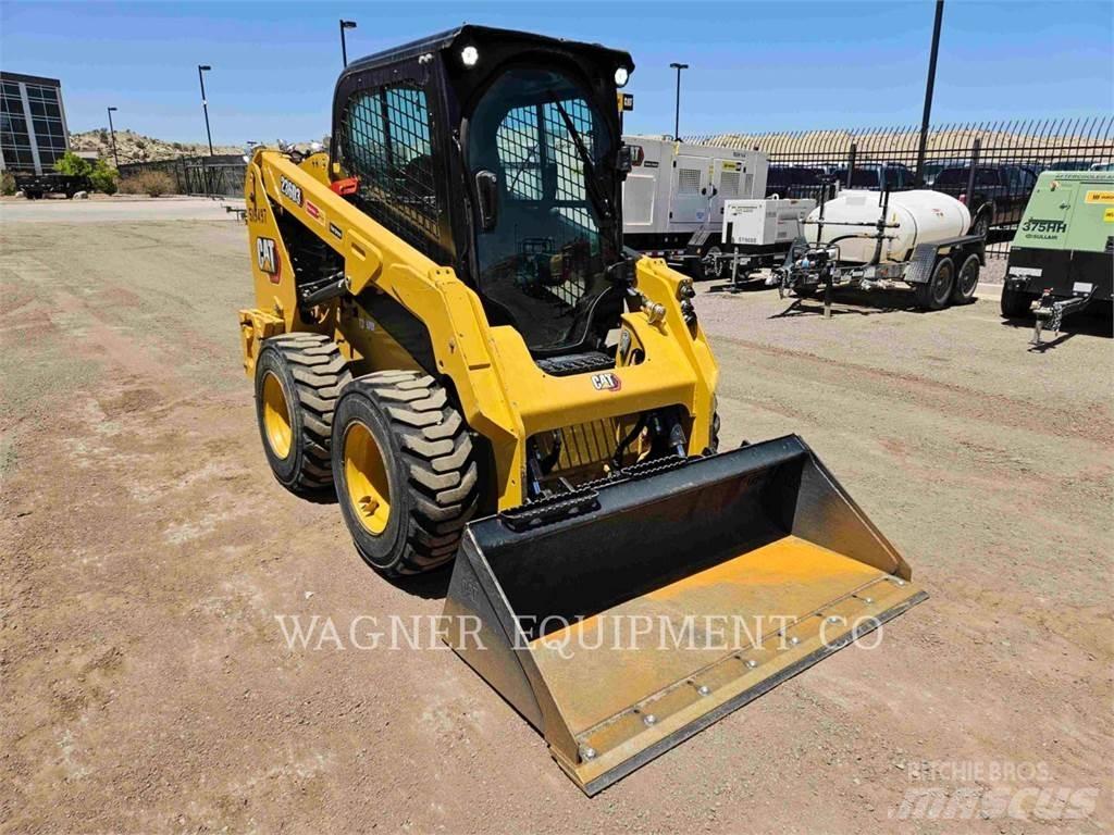 CAT 236D3  스키드로더