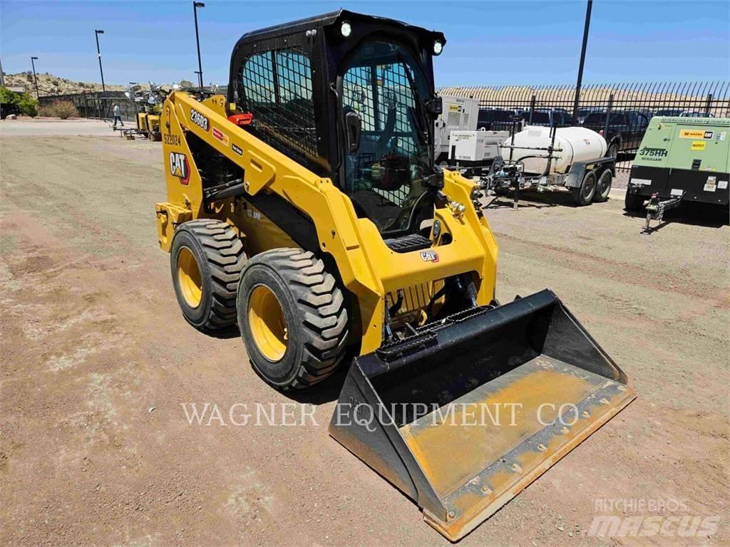 CAT 236D3  스키드로더