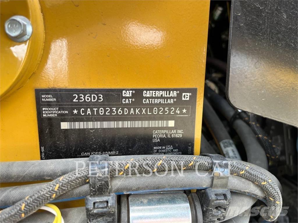 CAT 236D3  스키드로더