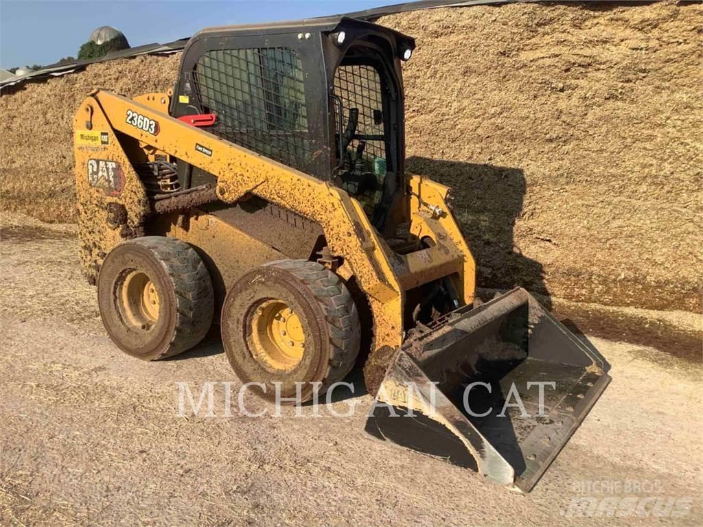 CAT 236D3 A2Q  스키드로더
