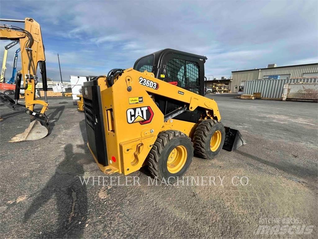 CAT 236D3 C3H2  스키드로더