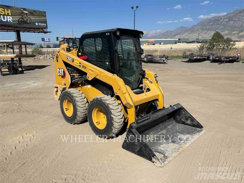 CAT 236D3 C3H2  스키드로더
