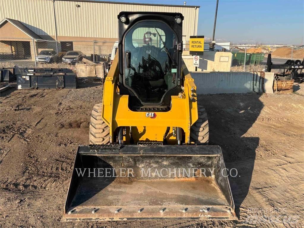 CAT 236D3 C3H2  스키드로더