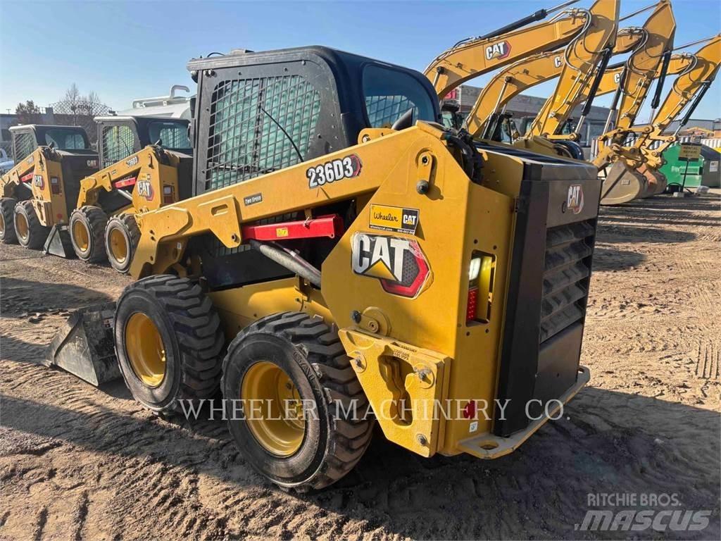 CAT 236D3 C3H2  스키드로더