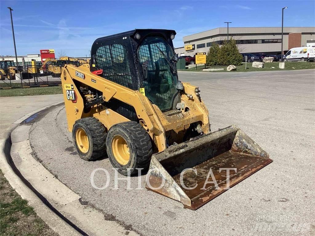 CAT 236D3 C3H2  스키드로더