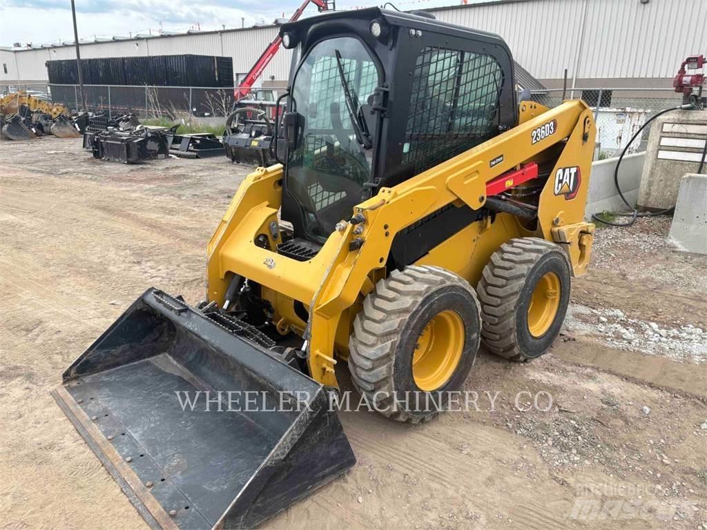 CAT 236D3 C3H2  스키드로더