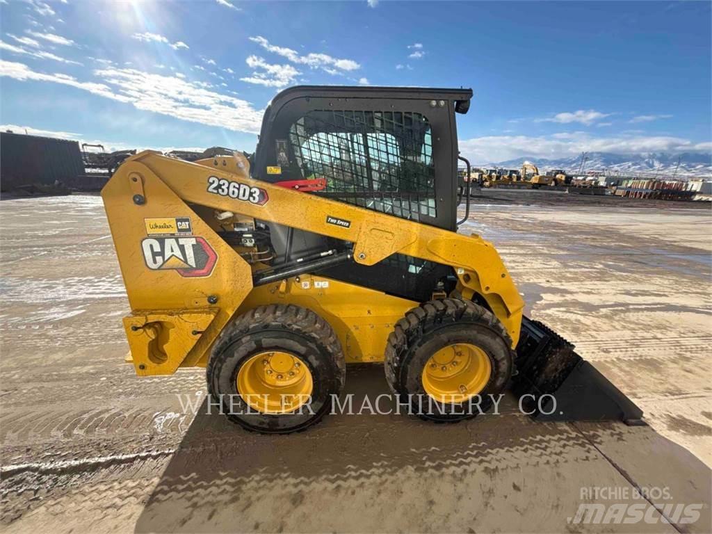CAT 236D3 C3H2  스키드로더