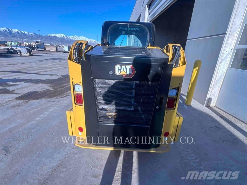 CAT 236D3 C3H2  스키드로더