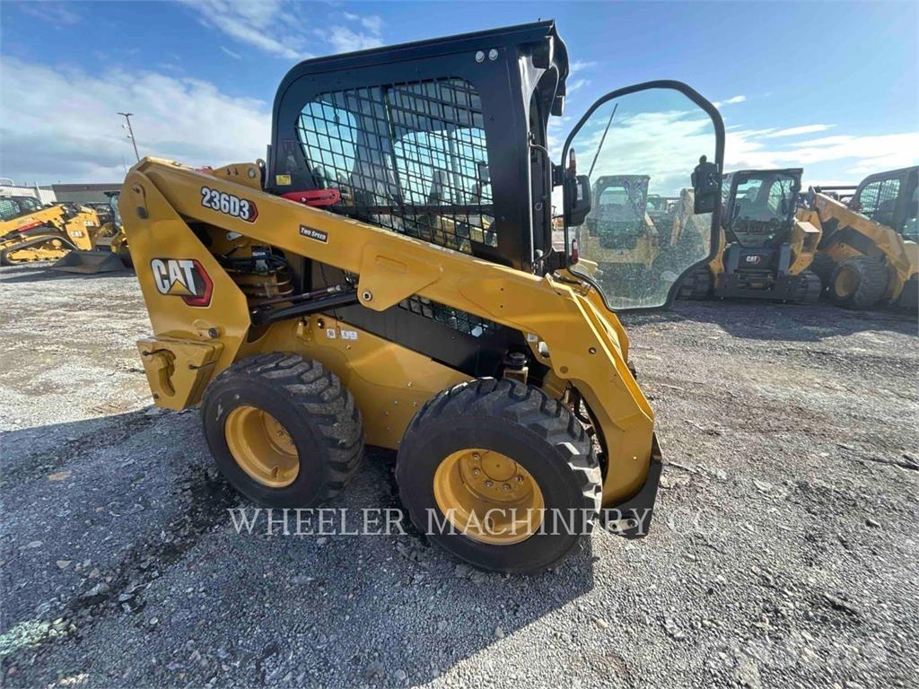 CAT 236D3 C3H2  스키드로더