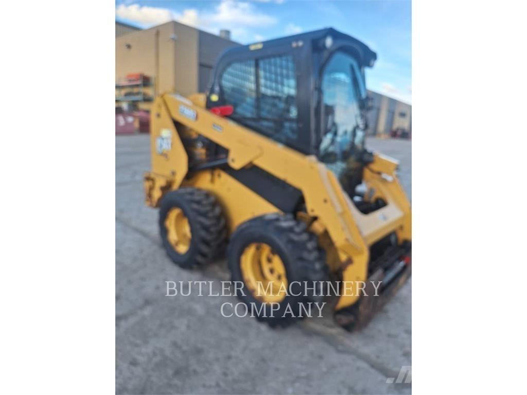 CAT 236D3 C3H2  스키드로더
