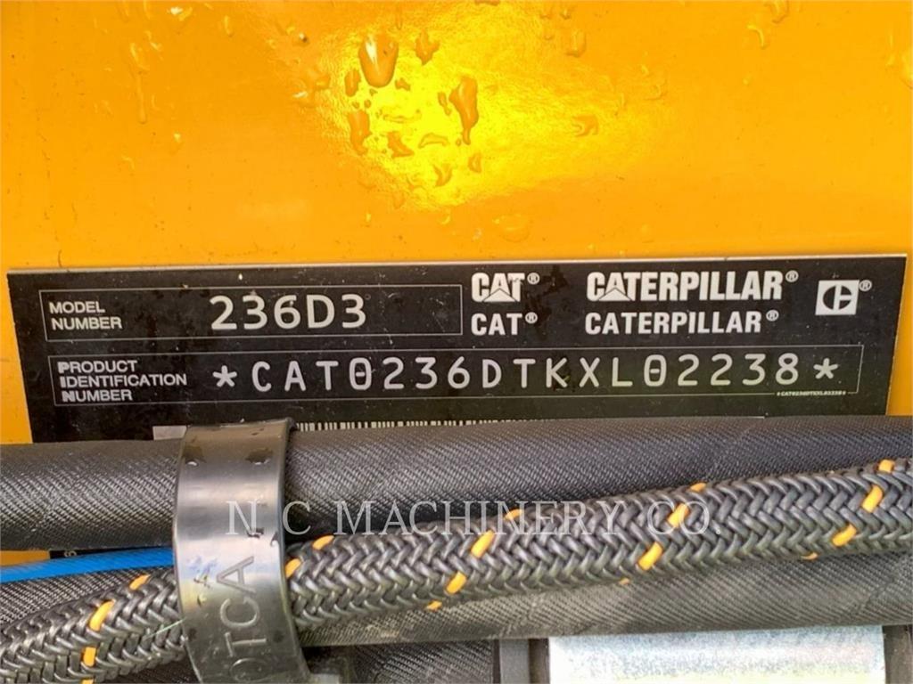 CAT 236D3 H2CB  스키드로더