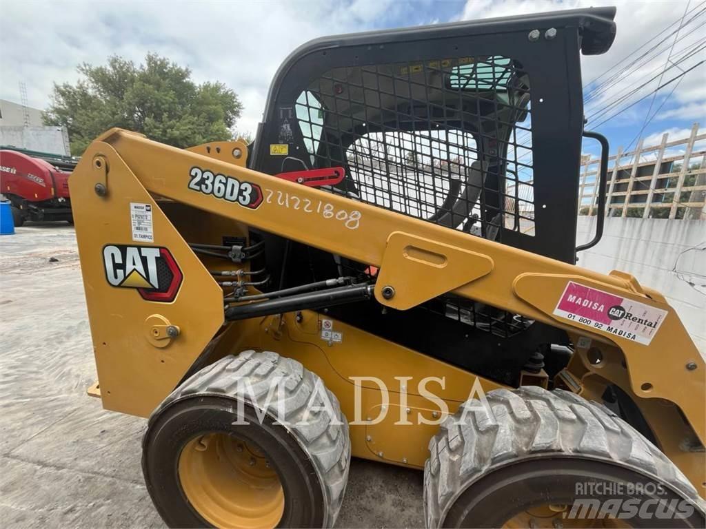 CAT 236D3LRC  스키드로더
