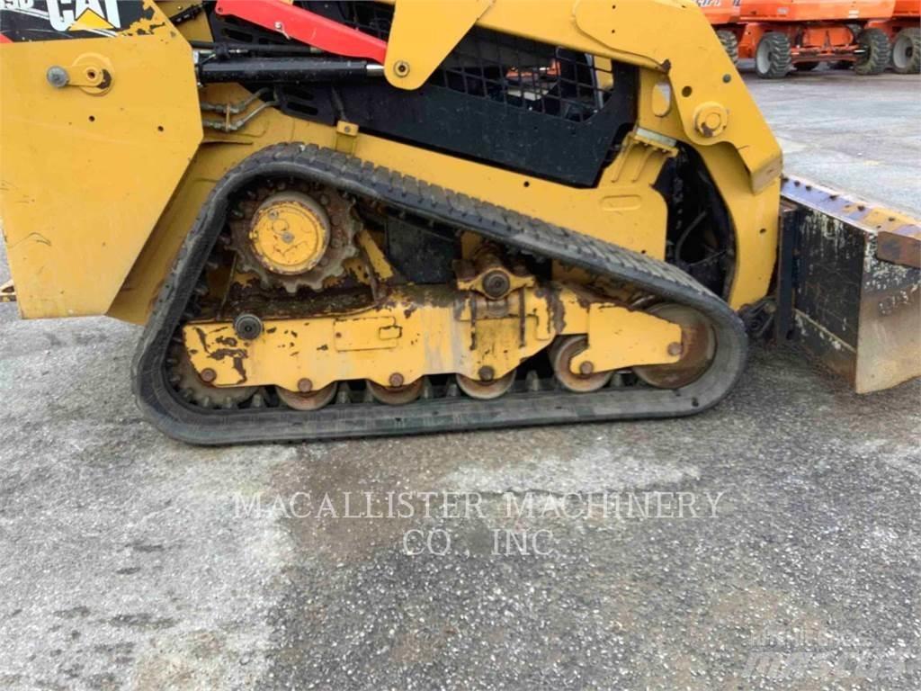 CAT 239D 궤도식 로우더