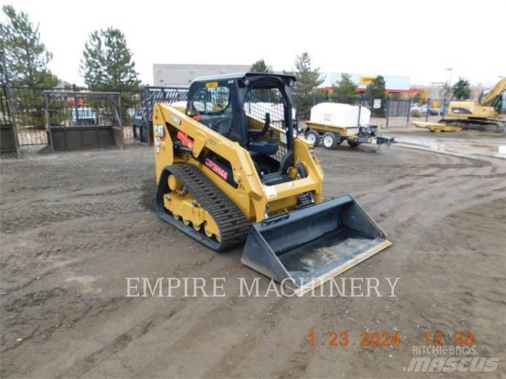CAT 239D3  스키드로더