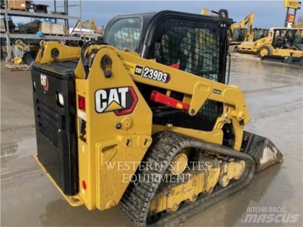 CAT 239D3  스키드로더