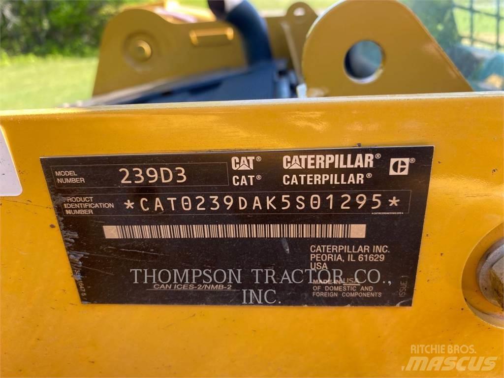 CAT 239D3 궤도식 로우더