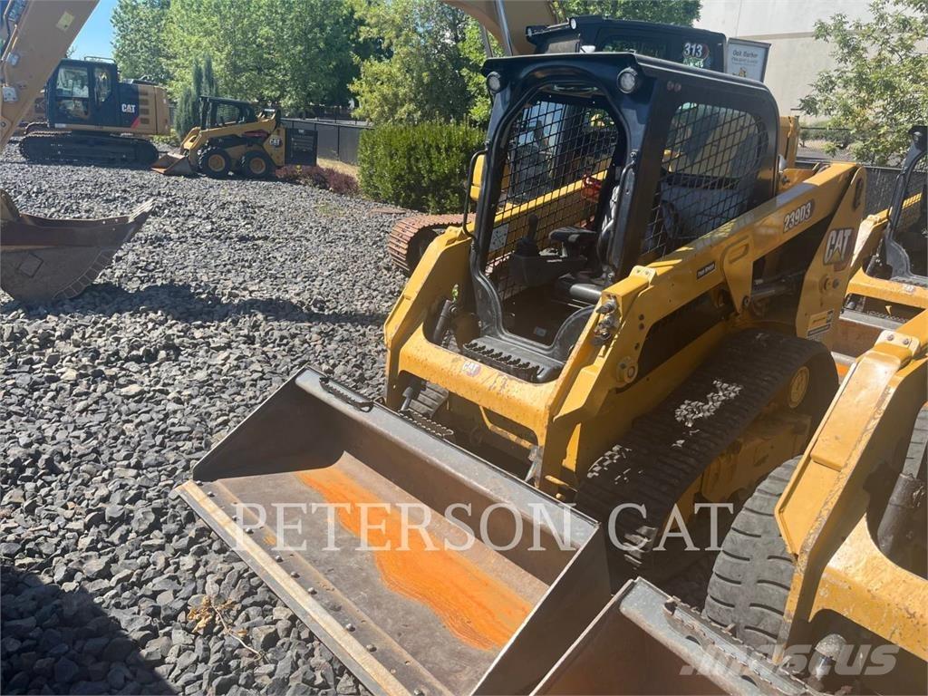 CAT 239D3  스키드로더