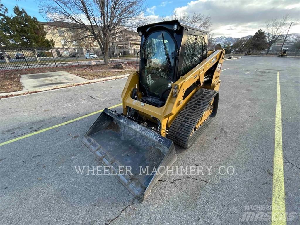 CAT 239D3 C1H2 궤도식 로우더
