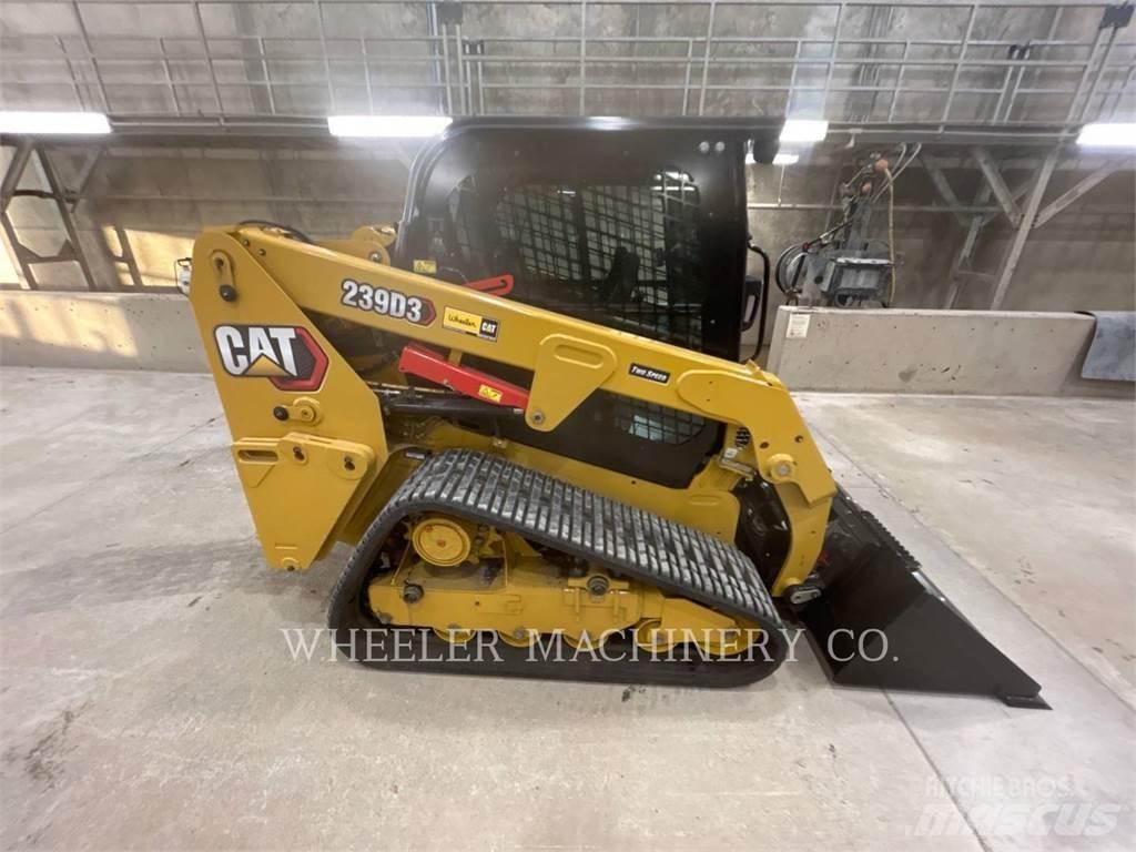 CAT 239D3 C3H2 궤도식 로우더