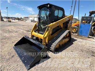 CAT 239D3 C3H2 궤도식 로우더