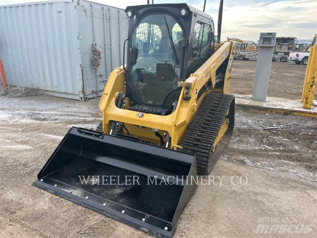 CAT 239D3 C3H2 궤도식 로우더