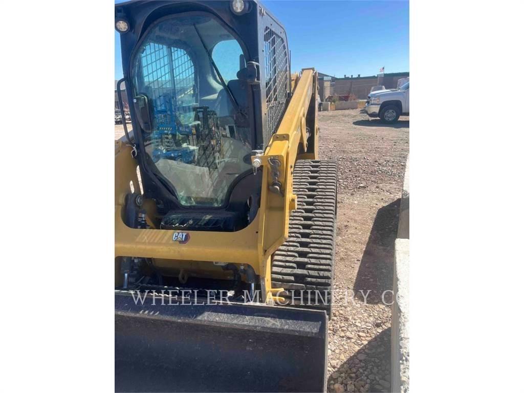 CAT 239D3 C3H2 궤도식 로우더
