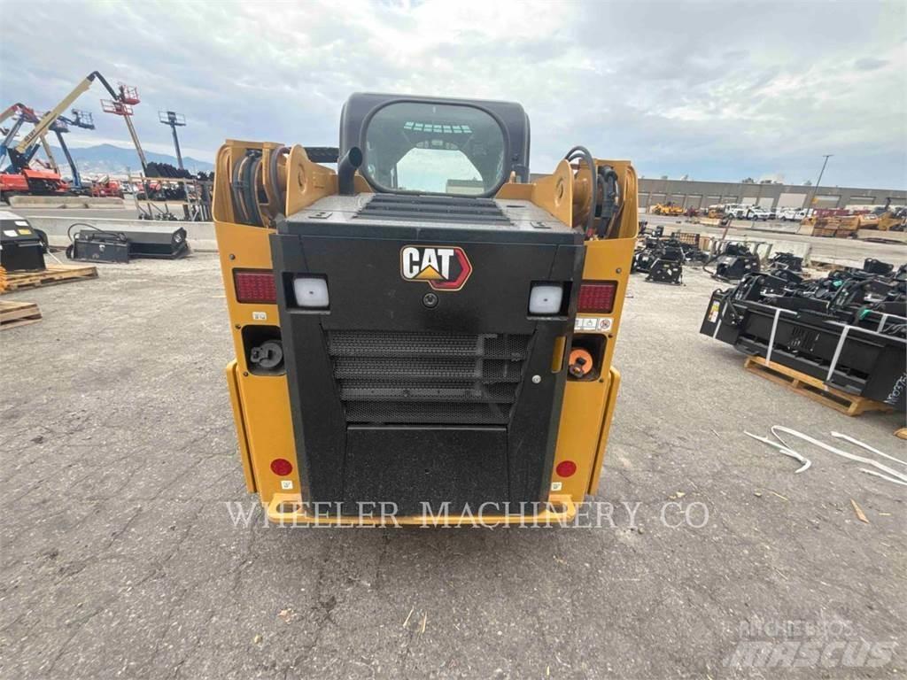 CAT 239D3 C3H2 궤도식 로우더