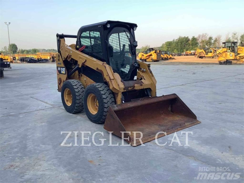 CAT 242D  스키드로더