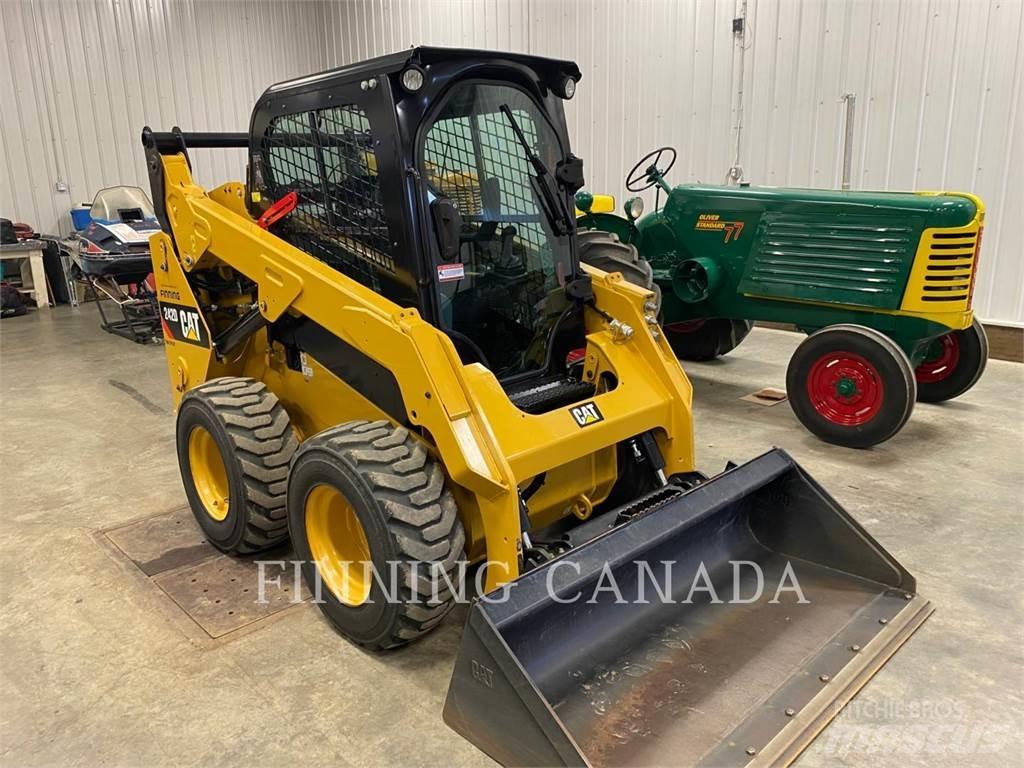 CAT 242D  스키드로더
