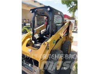 CAT 246 HF  스키드로더