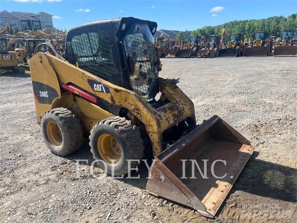 CAT 246C  스키드로더