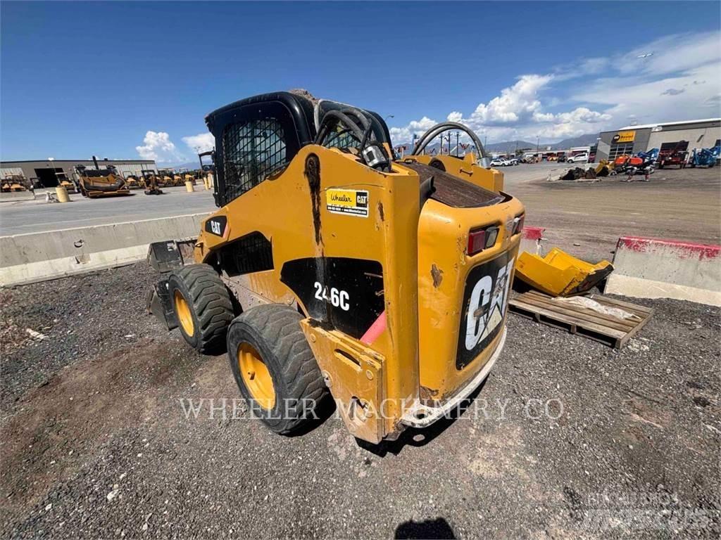 CAT 246C C3-S2  스키드로더