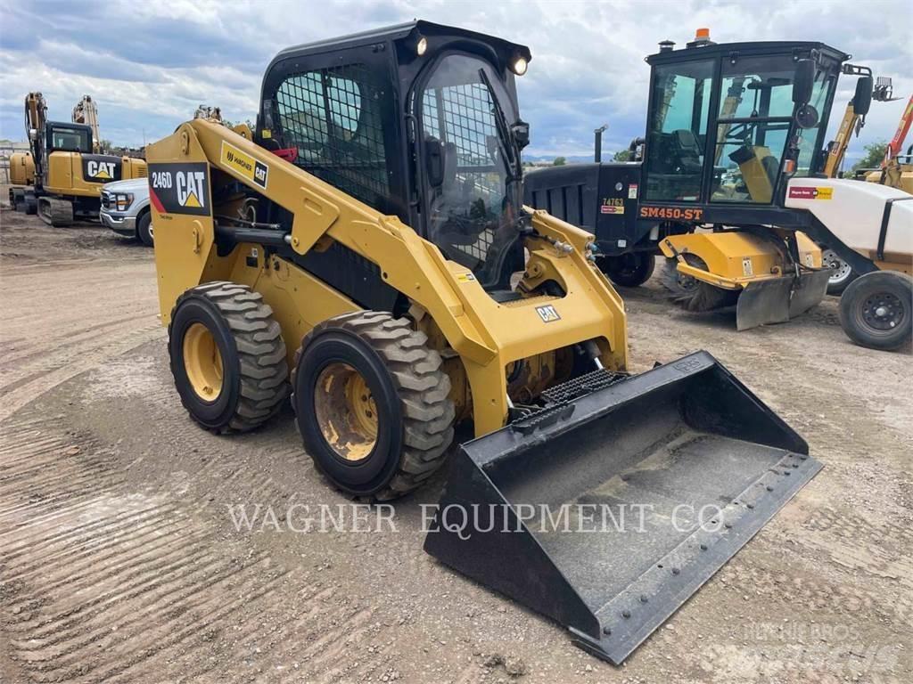 CAT 246D  스키드로더
